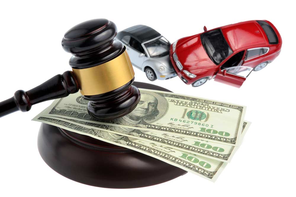 When to hire an auto accident lawyer