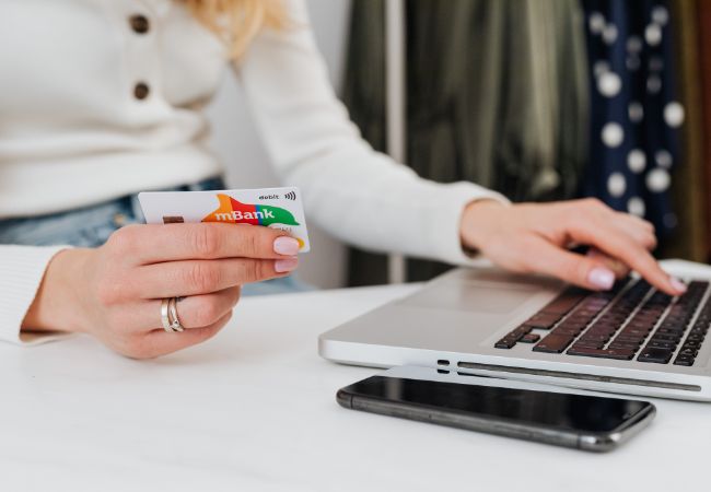 How to Rebuild Your Credit Score